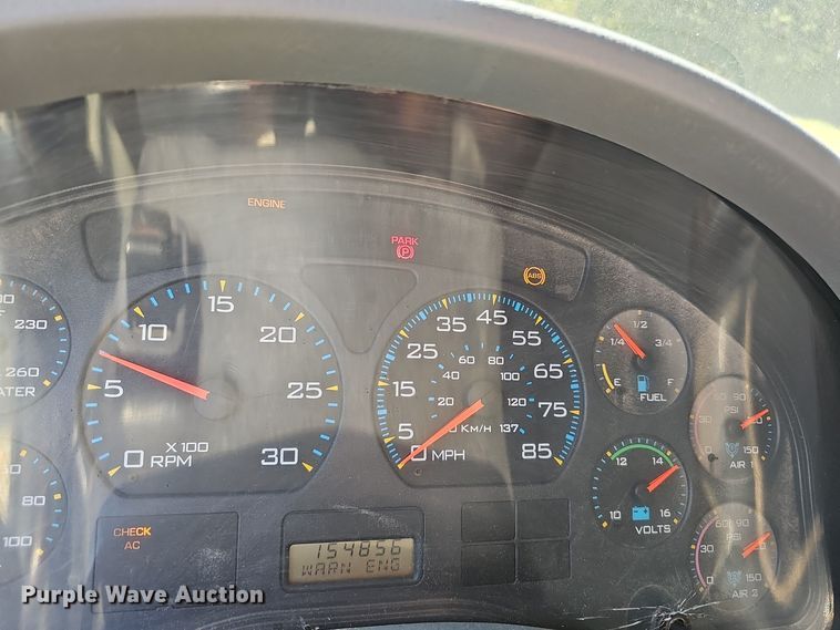 image for item EK0885 2003 International 4300 dump truck