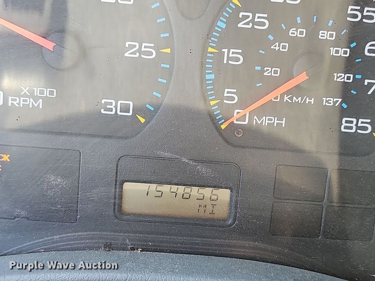 image for item EK0885 2003 International 4300 dump truck