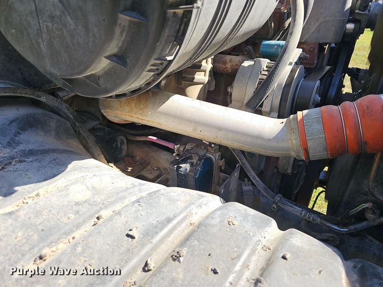 image for item EK0885 2003 International 4300 dump truck