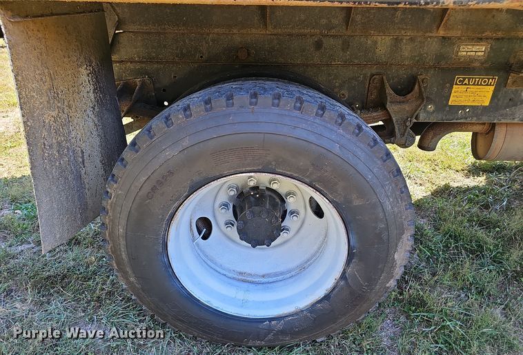 image for item EK0885 2003 International 4300 dump truck