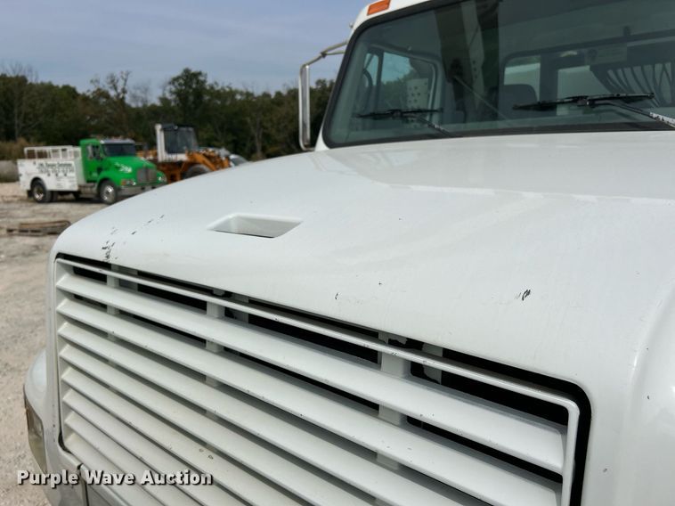 image for item EK3326 1997 International  4900 sewer jetter truck