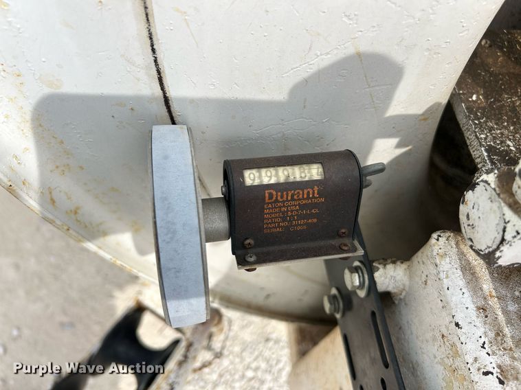 image for item EK3326 1997 International  4900 sewer jetter truck