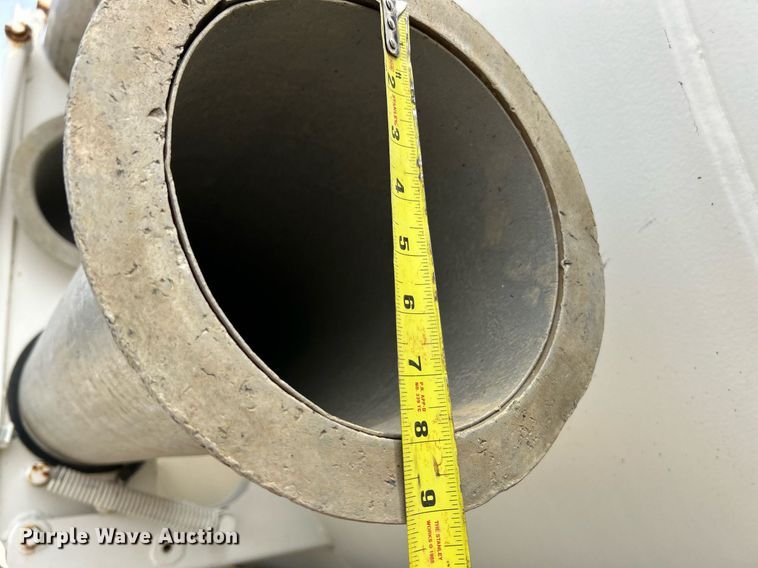 image for item EK3326 1997 International  4900 sewer jetter truck