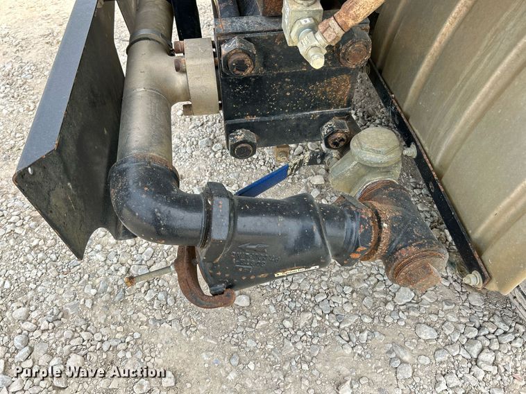 image for item EK3326 1997 International  4900 sewer jetter truck