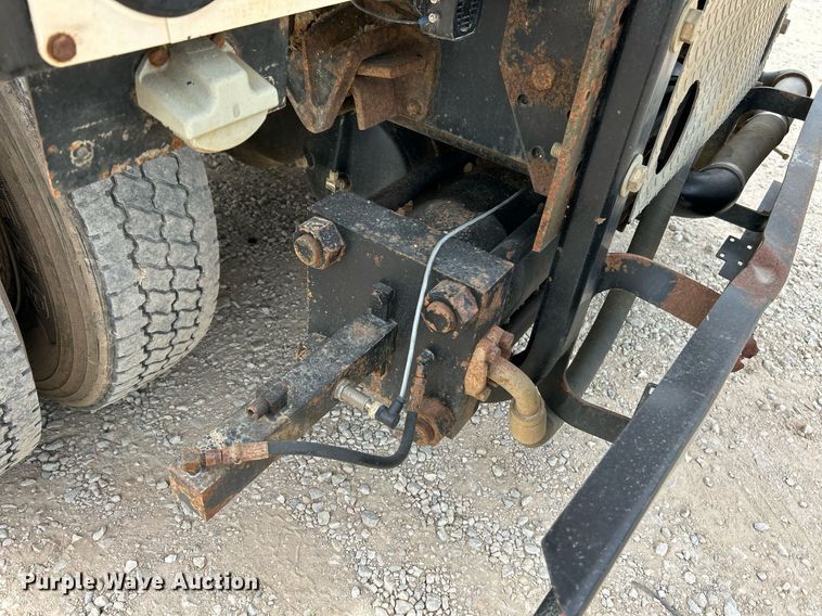 image for item EK3326 1997 International  4900 sewer jetter truck