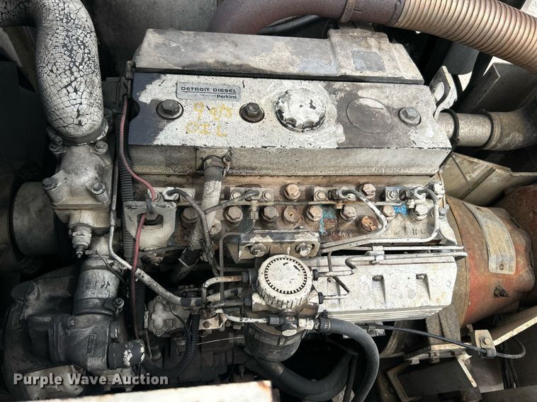 image for item EK3326 1997 International  4900 sewer jetter truck