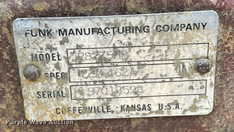 image for item EK3326 1997 International  4900 sewer jetter truck