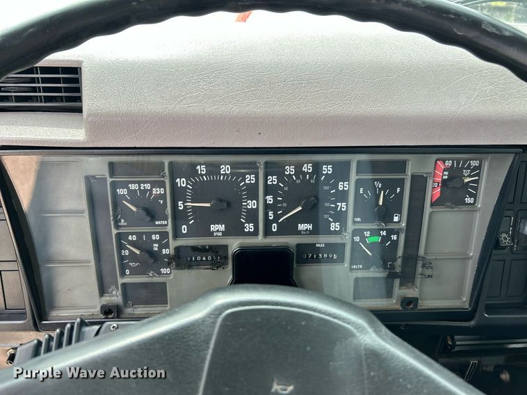 image for item EK3326 1997 International  4900 sewer jetter truck