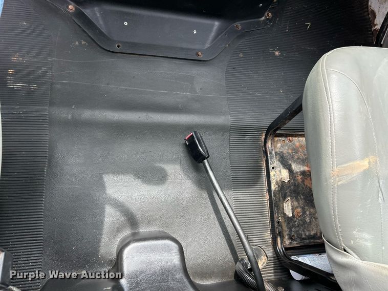 image for item EK3326 1997 International  4900 sewer jetter truck