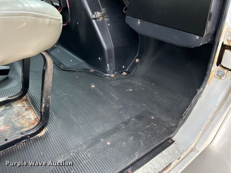 image for item EK3326 1997 International  4900 sewer jetter truck