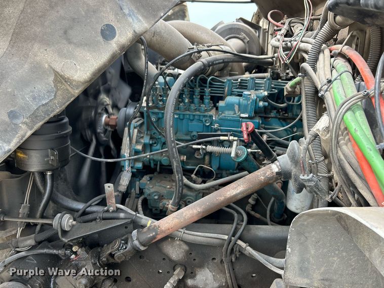 image for item EK3326 1997 International  4900 sewer jetter truck