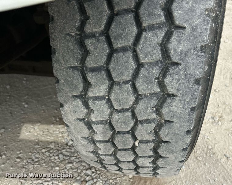 image for item EK3326 1997 International  4900 sewer jetter truck