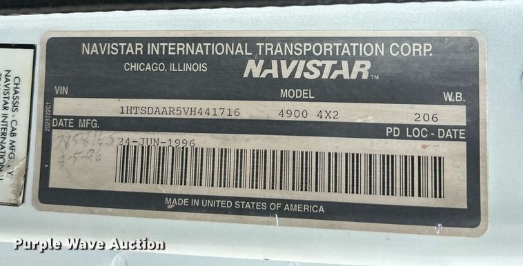 image for item EK3326 1997 International  4900 sewer jetter truck