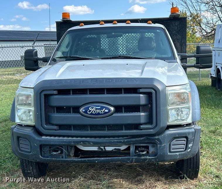 image for item EK3364 2013 Ford F450 Super Duty XL flatbed truck