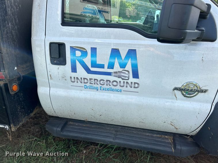 image for item EK3364 2013 Ford F450 Super Duty XL flatbed truck