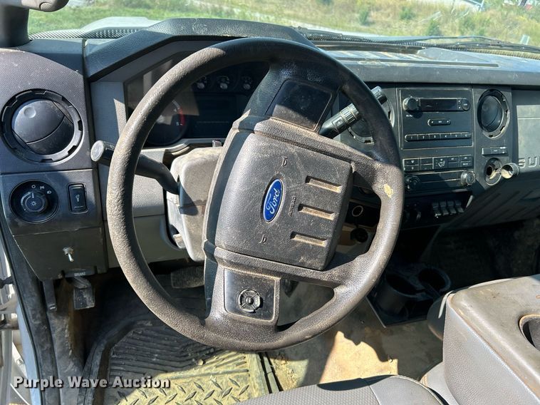 image for item EK3364 2013 Ford F450 Super Duty XL flatbed truck