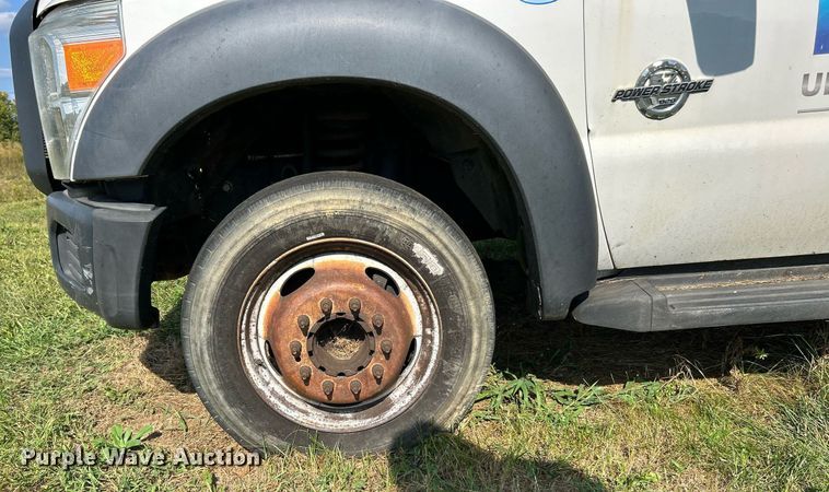 image for item EK3364 2013 Ford F450 Super Duty XL flatbed truck