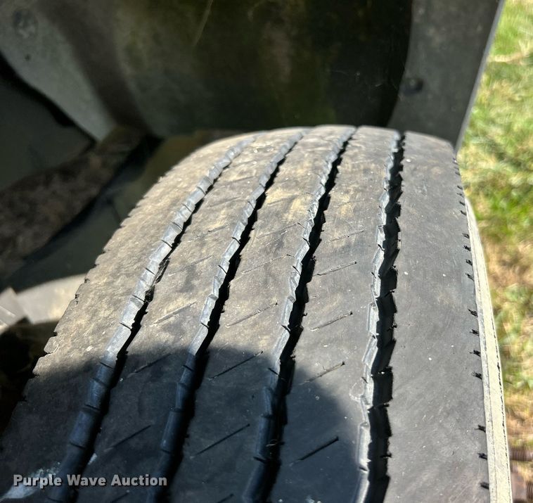 image for item EK3364 2013 Ford F450 Super Duty XL flatbed truck