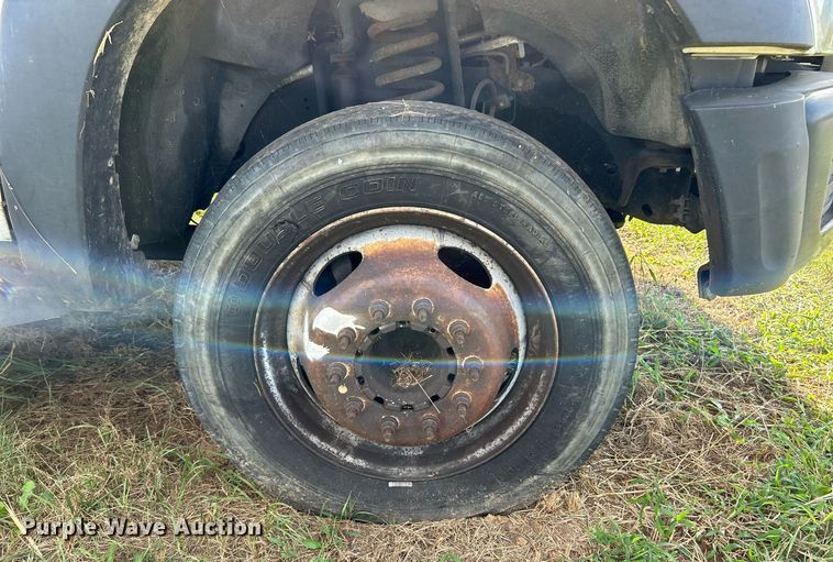 image for item EK3364 2013 Ford F450 Super Duty XL flatbed truck