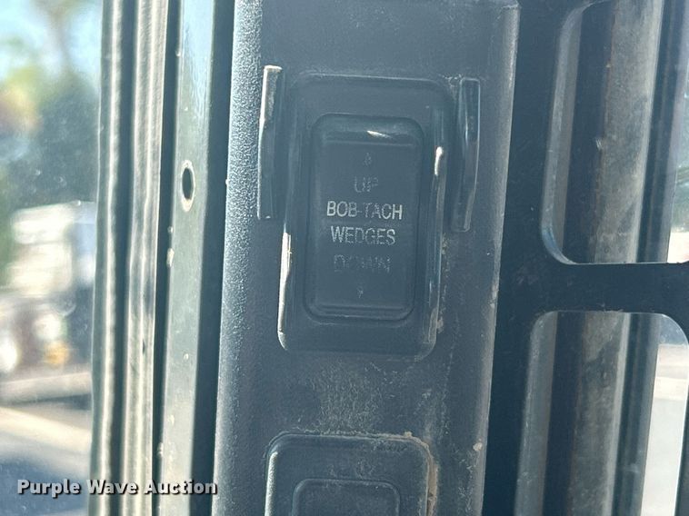 image for item EK3417 2019 Bobcat T595 tracked skid steer loader