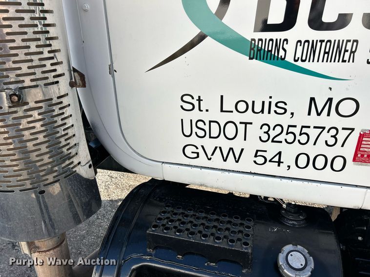 image for item EK3428 2000 Mack RD688S roll-off container truck