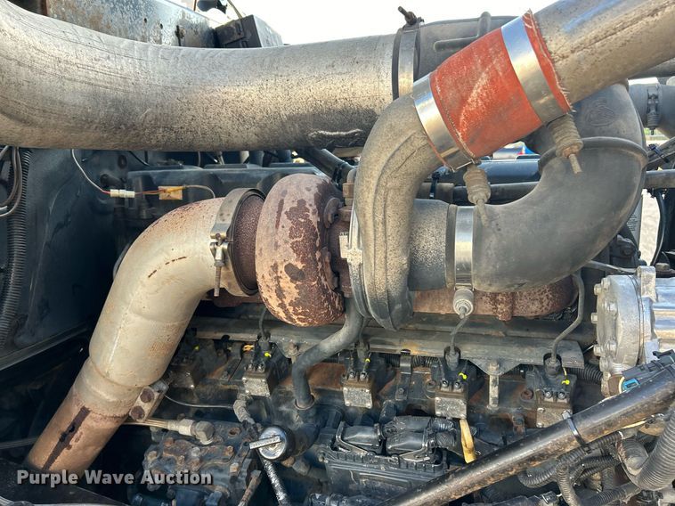 image for item EK3428 2000 Mack RD688S roll-off container truck