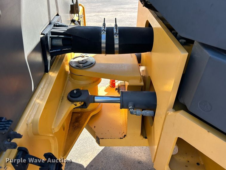 image for item EK3443 2017 Volvo DD120C double drum vibratory roller