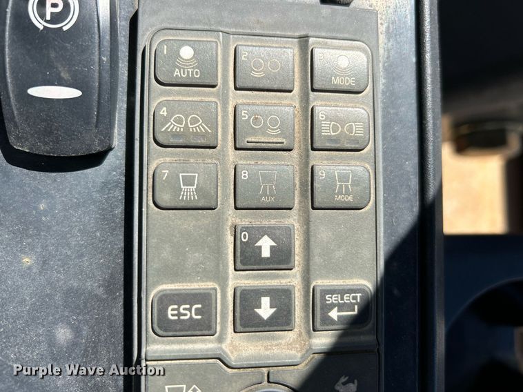 image for item EK3443 2017 Volvo DD120C double drum vibratory roller