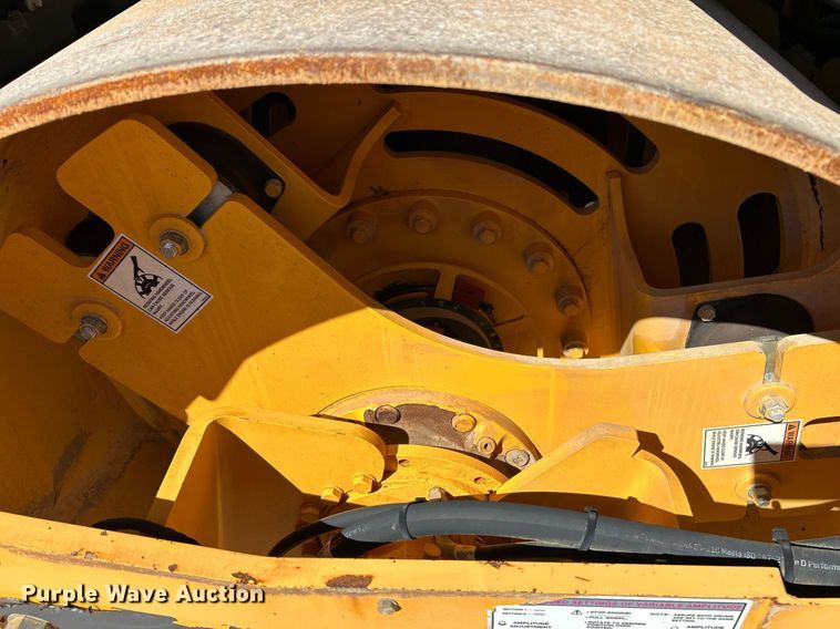 image for item EK3443 2017 Volvo DD120C double drum vibratory roller