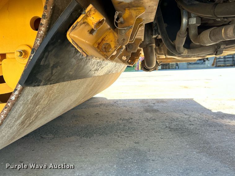 image for item EK3443 2017 Volvo DD120C double drum vibratory roller