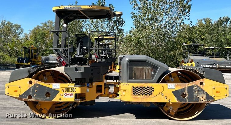 image for item EK3444 2017 Volvo DD120C double drum vibratory roller