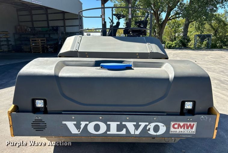 image for item EK3444 2017 Volvo DD120C double drum vibratory roller