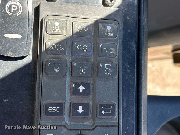 image for item EK3444 2017 Volvo DD120C double drum vibratory roller