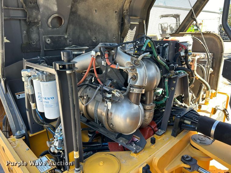 image for item EK3444 2017 Volvo DD120C double drum vibratory roller