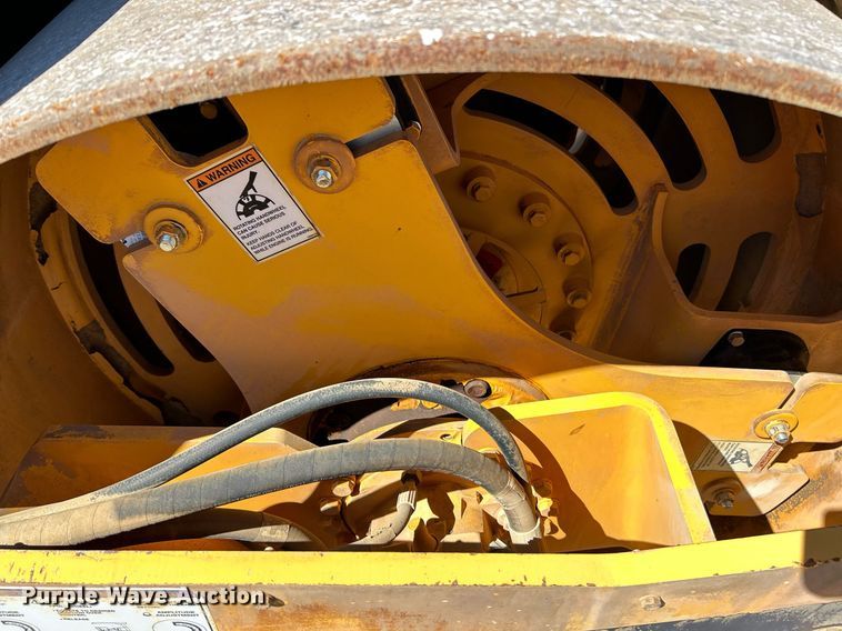 image for item EK3444 2017 Volvo DD120C double drum vibratory roller