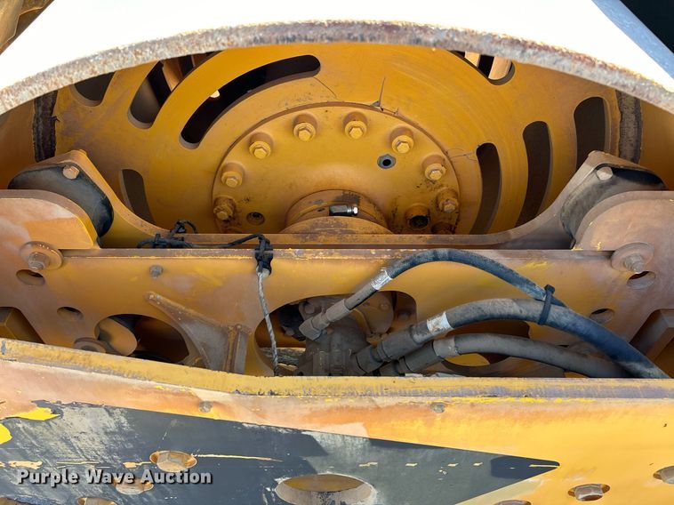 image for item EK3444 2017 Volvo DD120C double drum vibratory roller