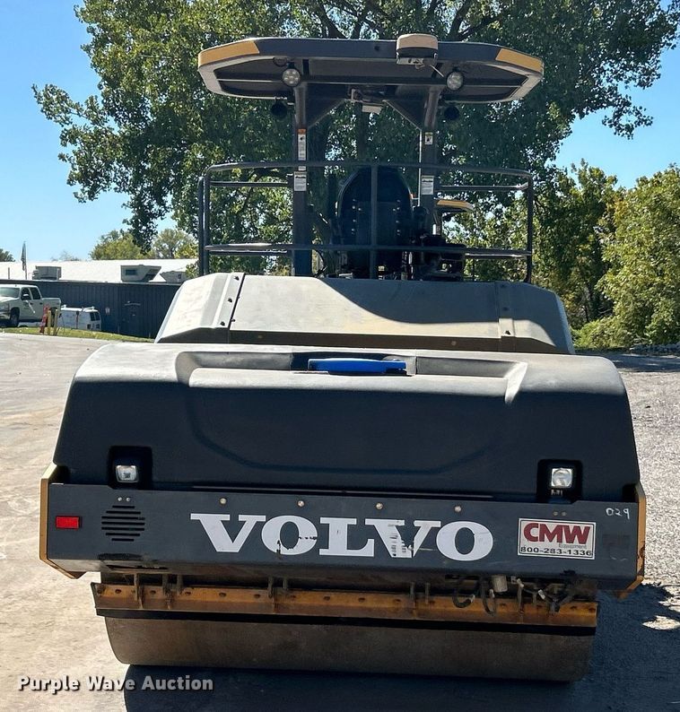 image for item EK3445 2017 Volvo DD120C double drum vibratory roller