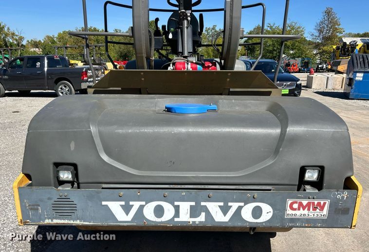 image for item EK3445 2017 Volvo DD120C double drum vibratory roller