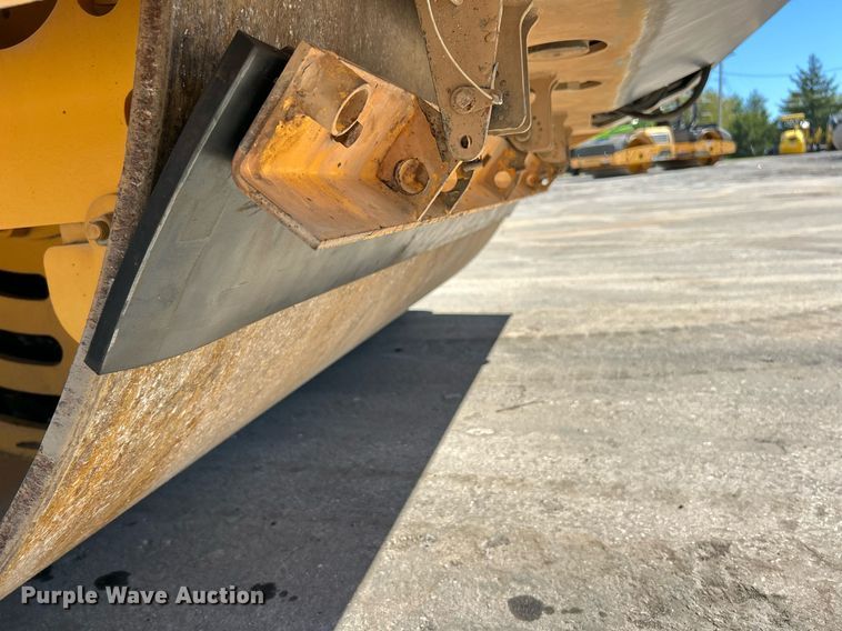 image for item EK3445 2017 Volvo DD120C double drum vibratory roller