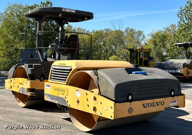 image for item EK3446 2016 Volvo DD140 double drum vibratory roller