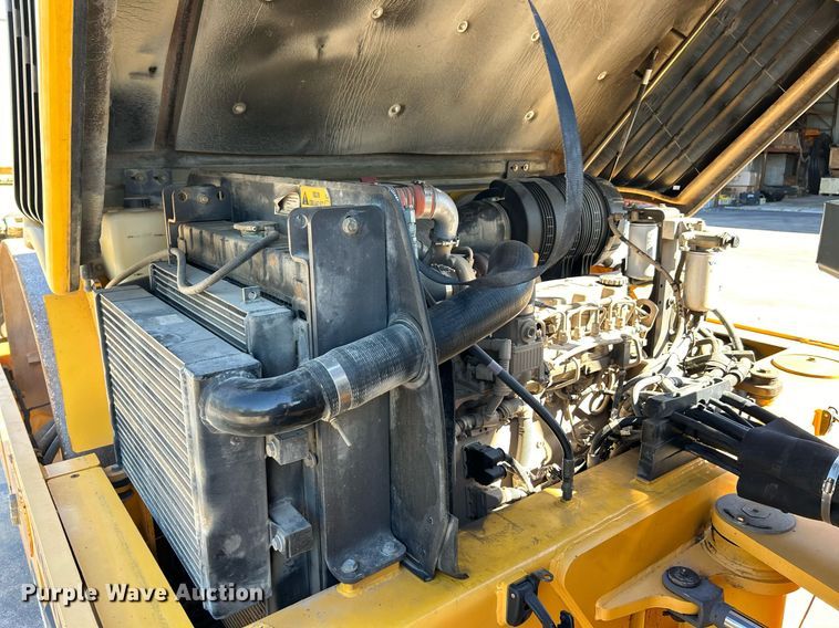 image for item EK3446 2016 Volvo DD140 double drum vibratory roller