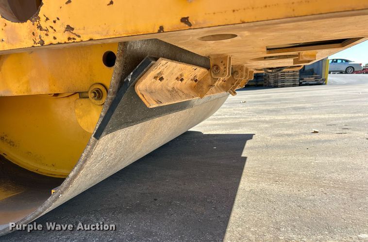 image for item EK3446 2016 Volvo DD140 double drum vibratory roller