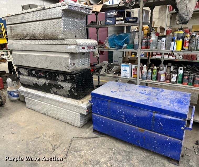 image for item EN0012 (5) toolboxes