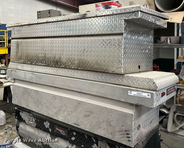 image for item EN0012 (5) toolboxes