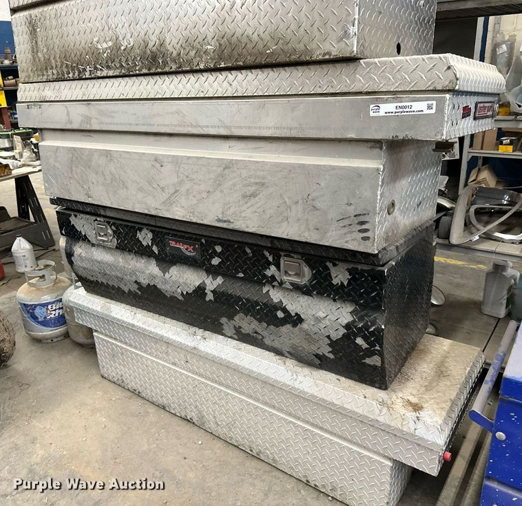 image for item EN0012 (5) toolboxes