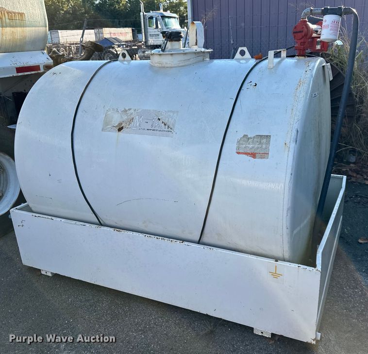 image for item EN0013 2019 Am-Tank 800 fuel tank 