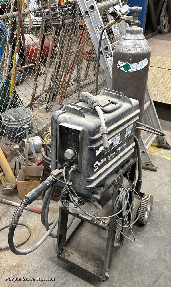 image for item EN0017 Miller  SuitCase X-Treme 12VS welder