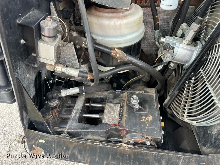 image for item EN0018 2019 Ditch Witch  JT20 directional boring unit