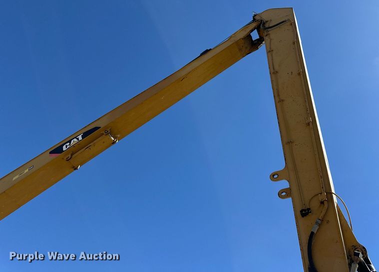 image for item EN0024 2010 Caterpillar  324DL long reach excavator