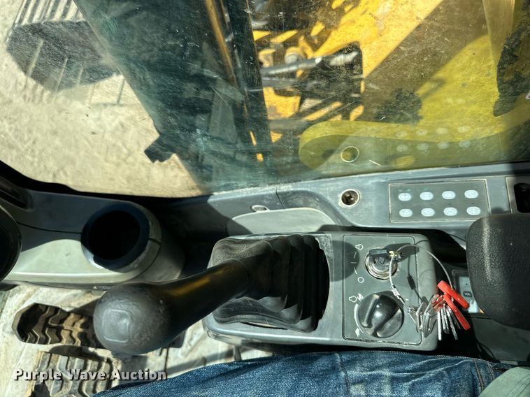 image for item EN0024 2010 Caterpillar  324DL long reach excavator